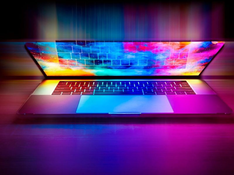 以10000为主题的数字可视化大图，蓝色科技感背景上展示一万种可能的数字矩阵，象征无限潜力与跨领域价值